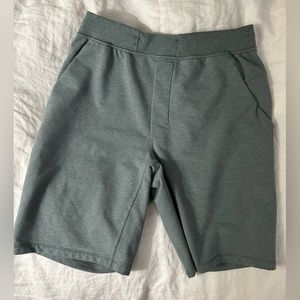 Lululemon green city sweat shorts